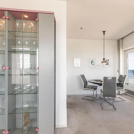 Trelleborgallee, 166 Apartment *